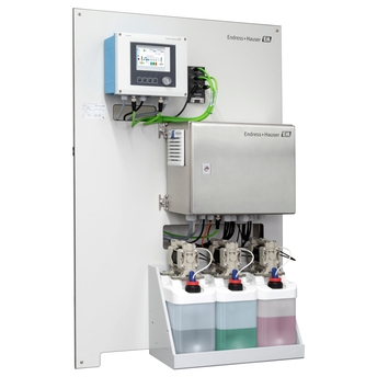 Liquiline Control CDC90 is an automatic cleaning and calibration system for pH and ORP sensors.