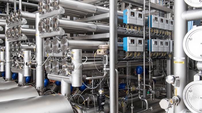 Gestandaardiseerde meetinstrumenten in een zuivelfabriek