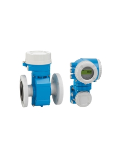 Afbeelding van elektromagnetische flowmeter Proline Promag W 500 / 5W5B met transmitter op afstand