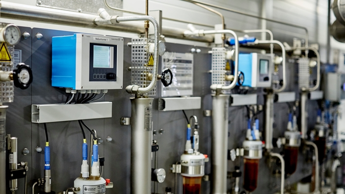 SWAS analytical panel for the water/steam cycle at the combined heat and power plant Zwickau Süd