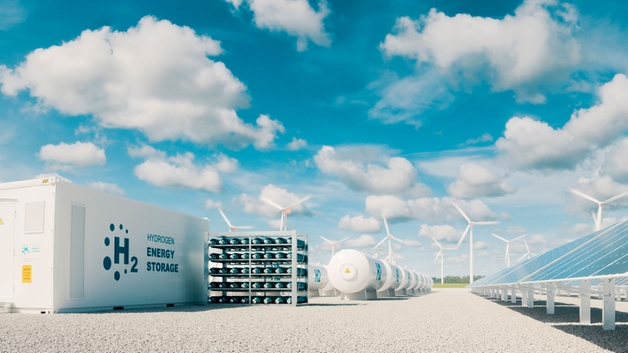 Modern hydrogen energy storage system with solar power plant and wind turbine park