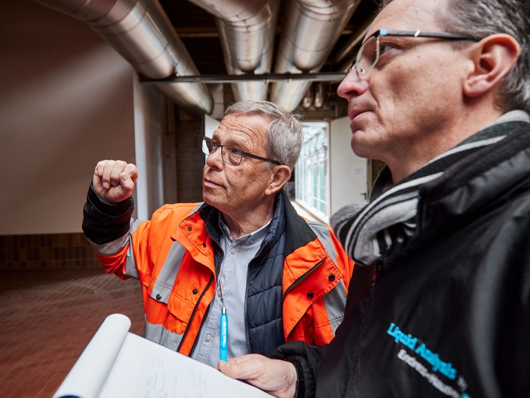 Samenwerking ter plaatse met experts voor de voedingsmiddelen- en drankindustrie